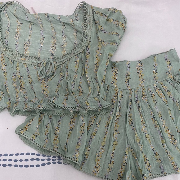 Free People | Size Small | Green Floral Short Set - Picture 1 of 3